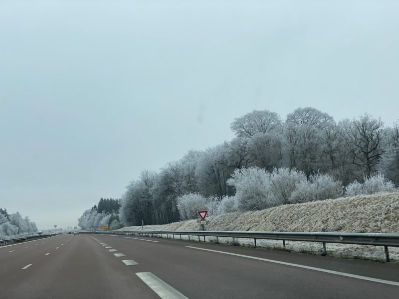 Crossing France. Image © PlanetSKI